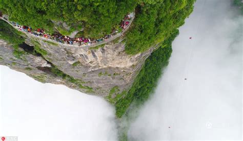  ¡Sumérgete en la magia de Tianmenshan: un paraíso para los amantes del senderismo y las vistas panorámicas!